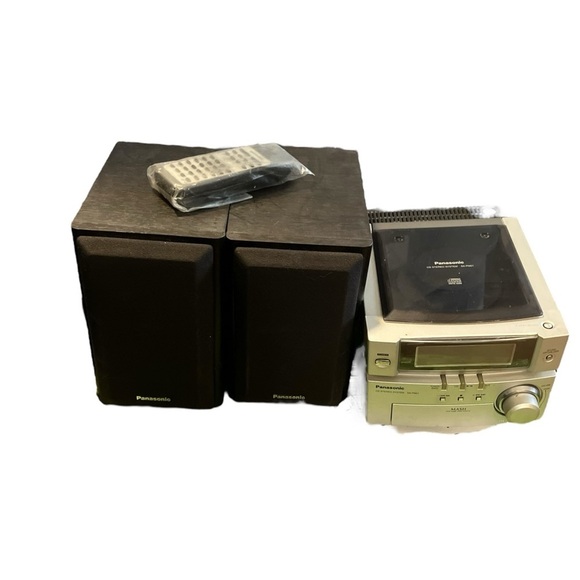 Panasonic CD Stereo System Player SA-PM01 Remote 2 Speakers Sunday Best-PM01 - Picture 1 of 7